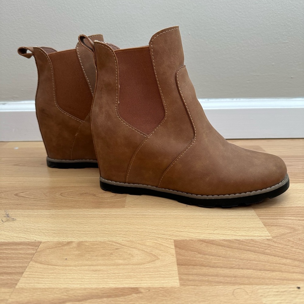 Universal Thread Amalia booties, US size 8.5